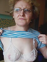 mature huge boobs